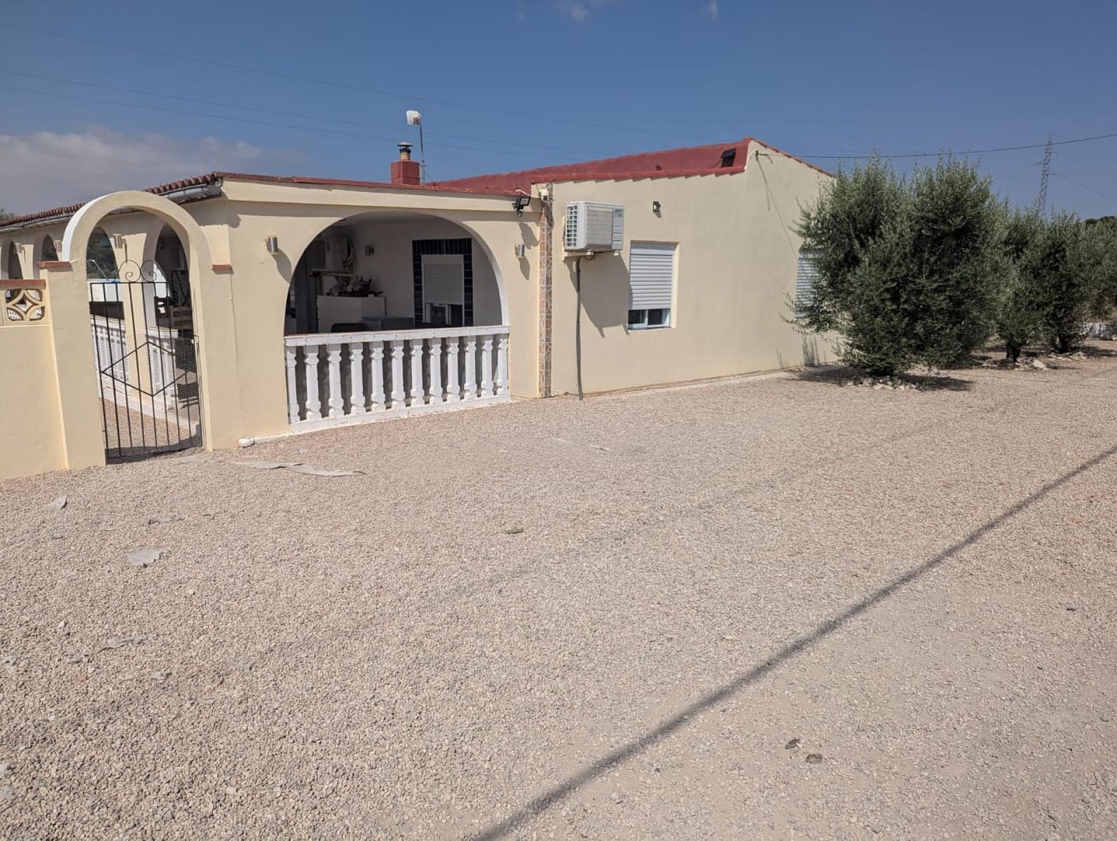 3 slaapkamer Finca/Landhuis te koop in Sax met zwembad - € 209.000 (Ref: 10177616)