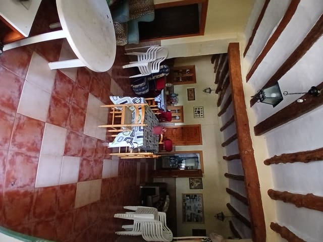 Finca/Casa Rural de 6 habitaciones en Caudete en venta con piscina garaje - 199.950 € (Ref: 10177622)