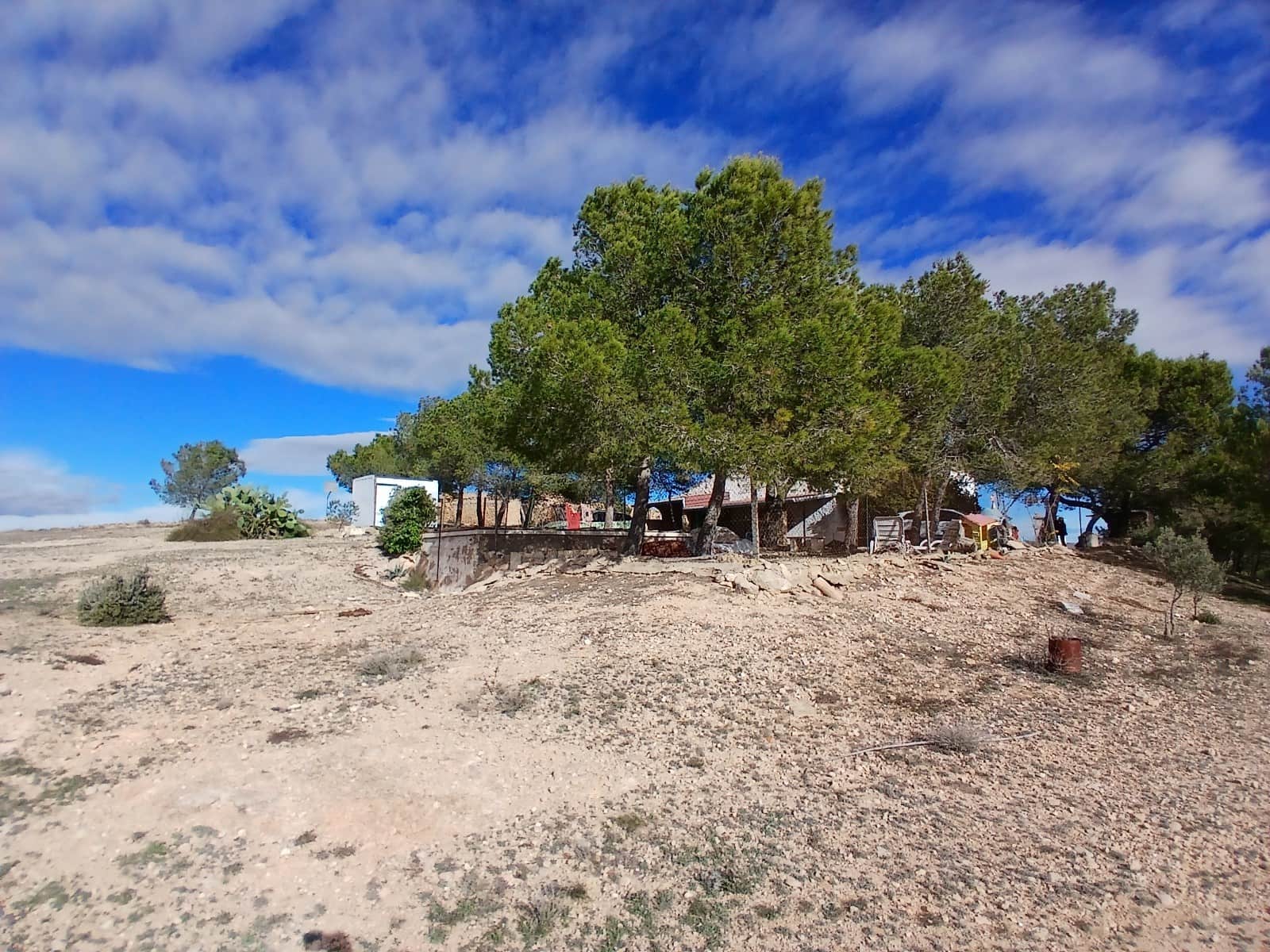 Finca/Casa Rural de 6 habitaciones en Caudete en venta con piscina garaje - 199.950 € (Ref: 10177622)