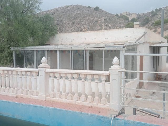 4 soveværelse Villa til salg i Crevillente / Crevillent med swimmingpool garage - € 220.000 (Ref: 10179802)