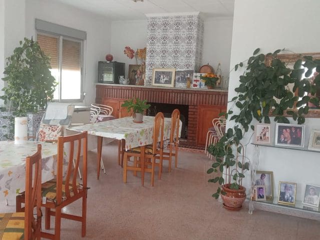 4 soveværelse Villa til salg i Crevillente / Crevillent med swimmingpool garage - € 220.000 (Ref: 10179802)