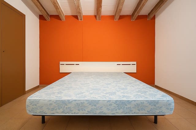 9 chambre Villa/Maison Semi-Mitoyenne à vendre à Sax avec garage - 220 000 € (Ref: 10179830)