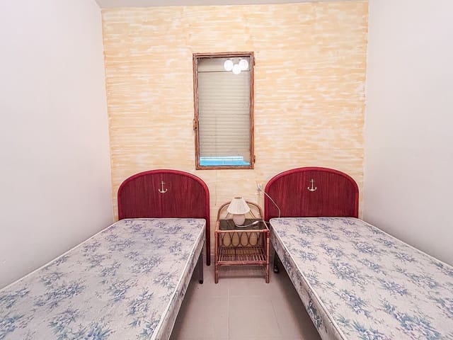 9 chambre Villa/Maison Semi-Mitoyenne à vendre à Sax avec garage - 220 000 € (Ref: 10179830)