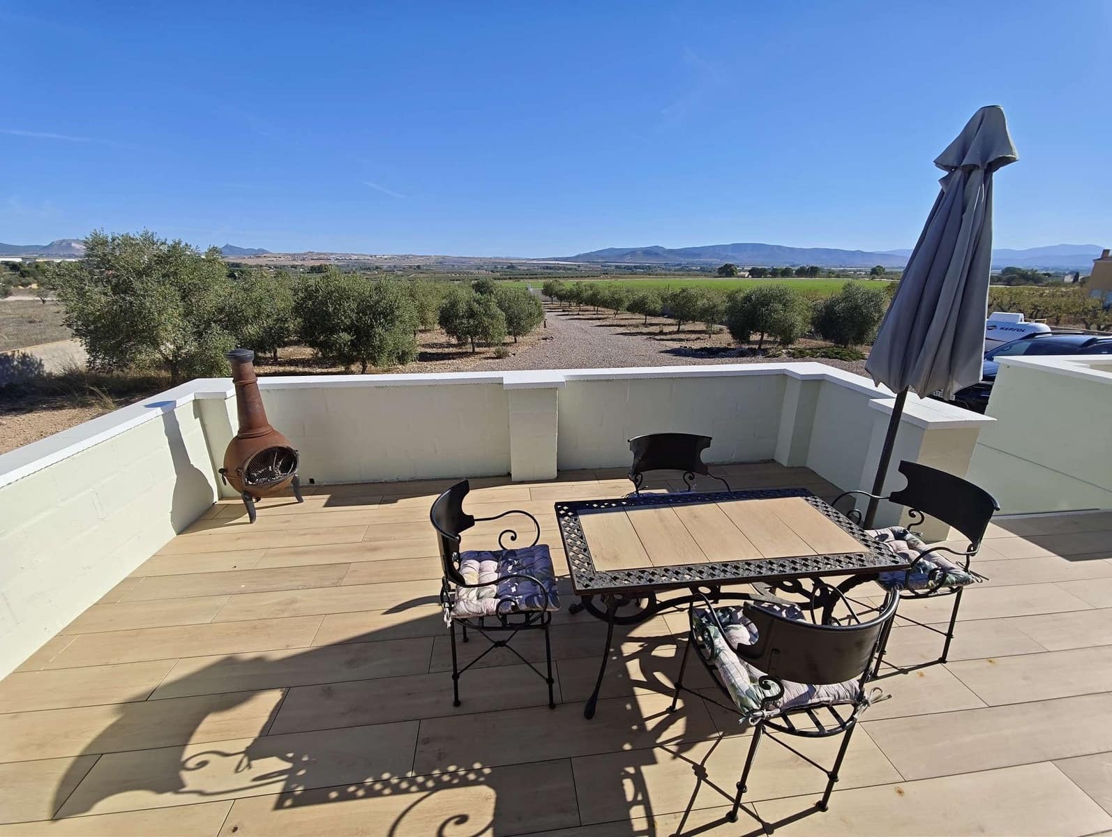4 soveværelse Finca/Landehus til salg i Caudete med swimmingpool garage - € 375.000 (Ref: 10182443)