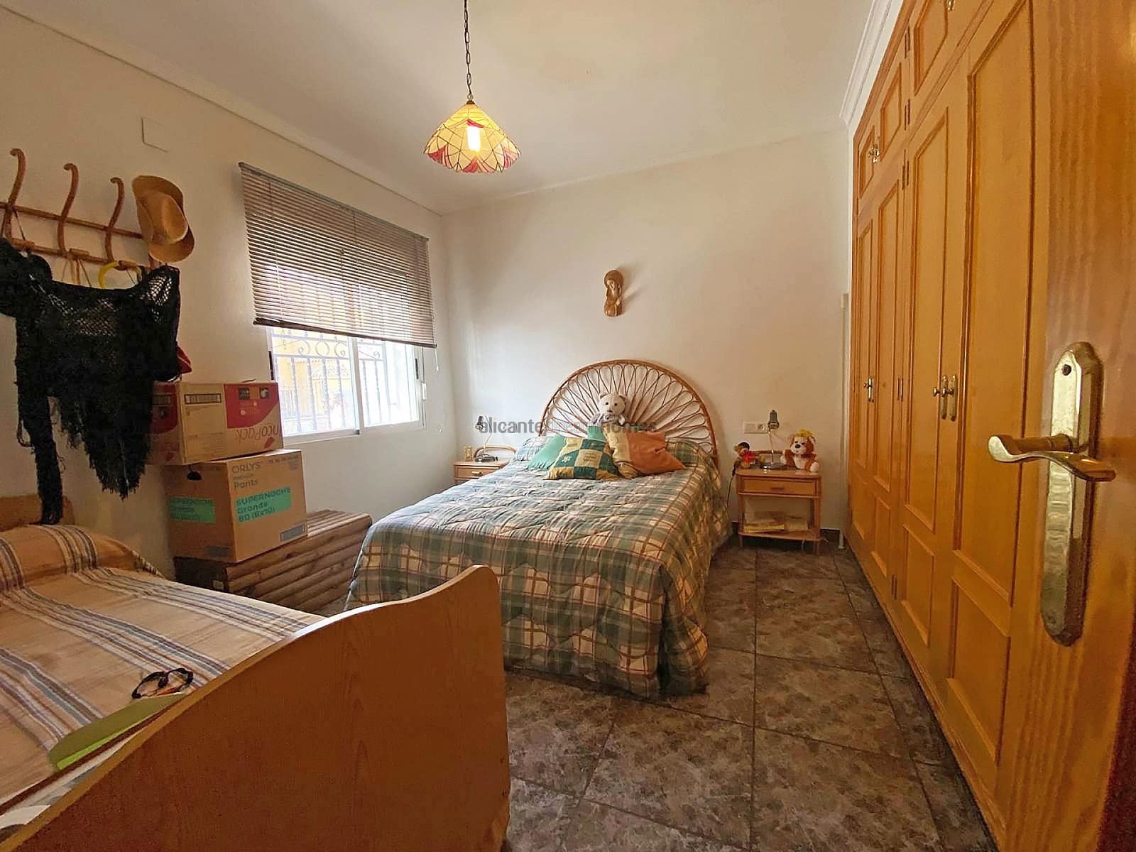 3 bedroom Townhouse for sale in Pinoso with garage - € 149,500 (Ref: 1902993)