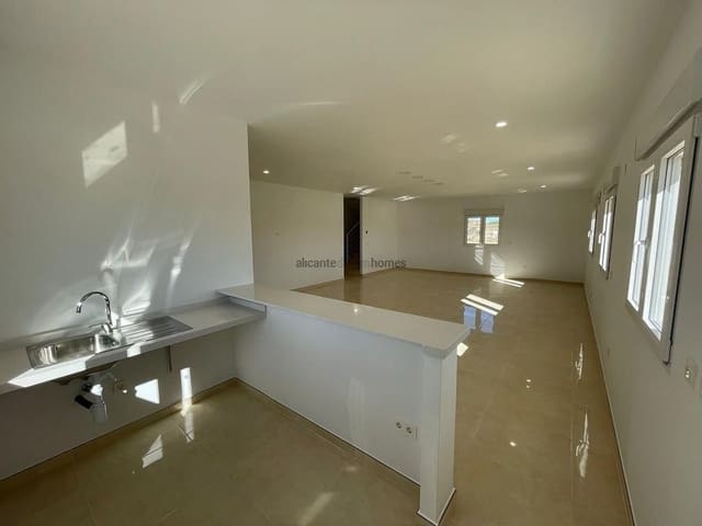 6 slaapkamer Villa te koop in Pinoso met garage - € 611.000 (Ref: 1984314)