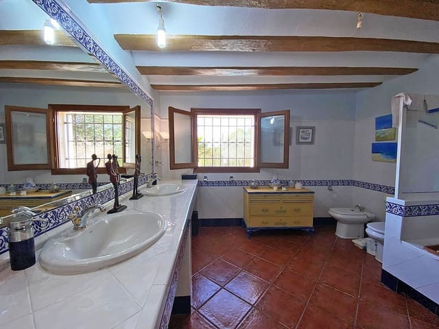 4 slaapkamer Finca/Landhuis te koop in Culebron, Pinoso - € 349.995 (Ref: 2007236)