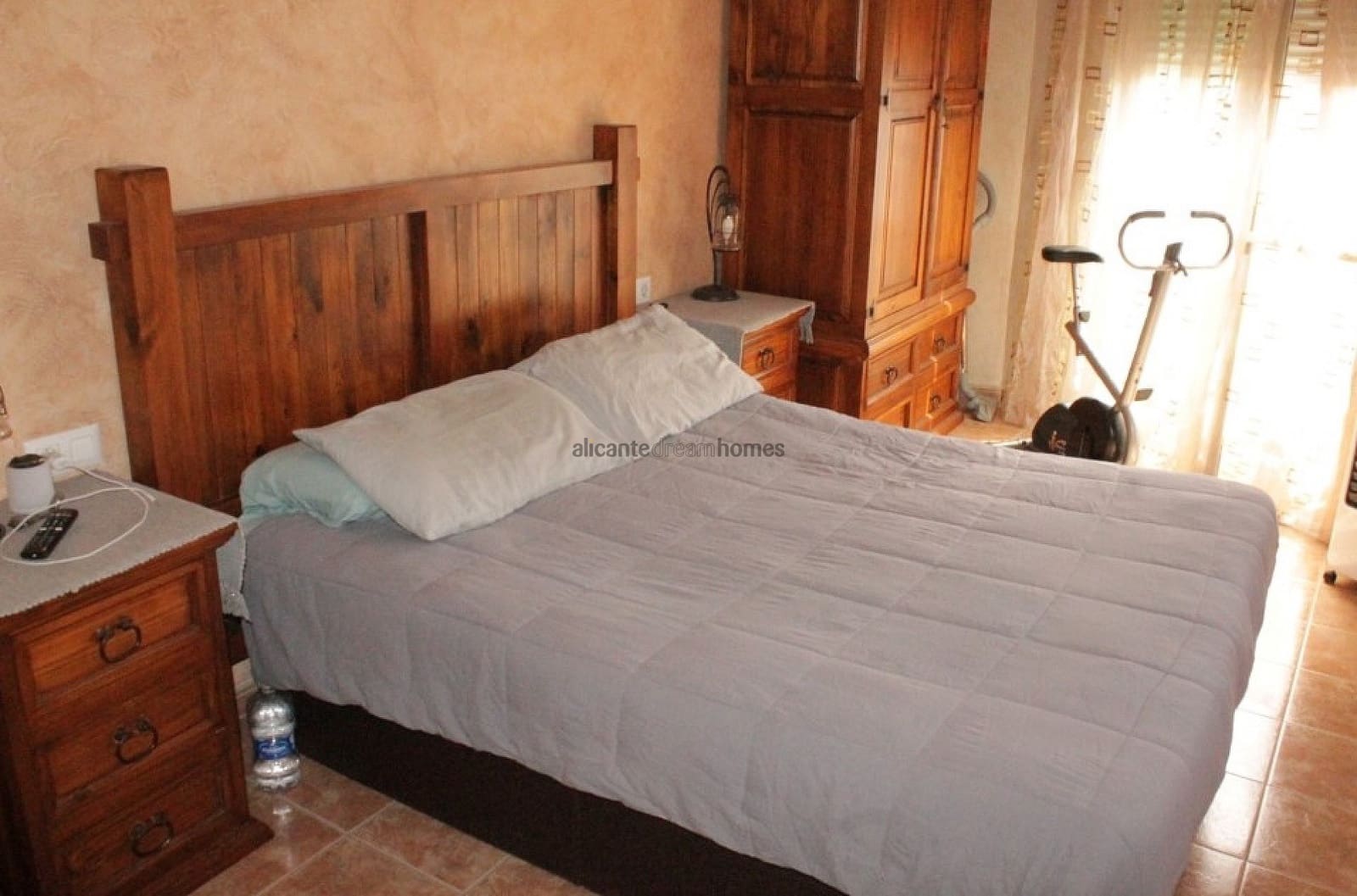 3 chambre Maison de Ville à vendre à Pinoso avec garage - 157 995 € (Ref: 2021259)