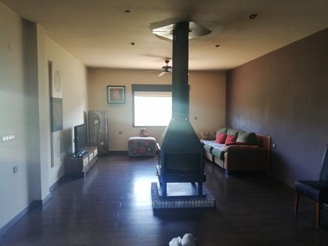 2 sovrum Villa till salu i Yecla - 274 500 € (Ref: 2142633)