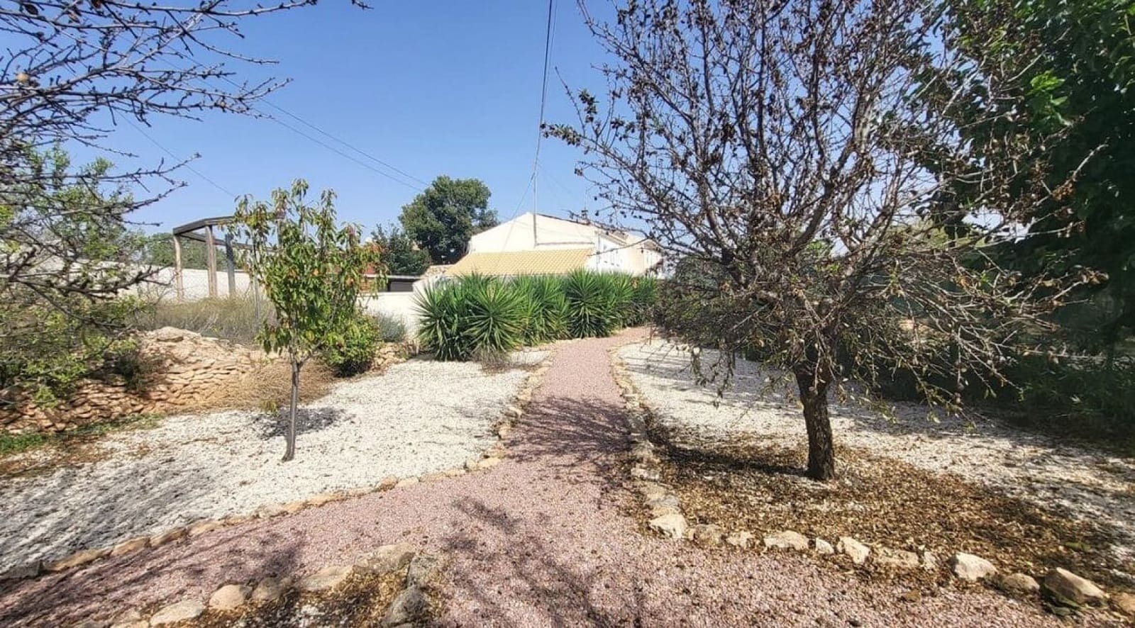 7 soveværelse Finca/Landehus til salg i Raspay - € 249.999 (Ref: 2502386)