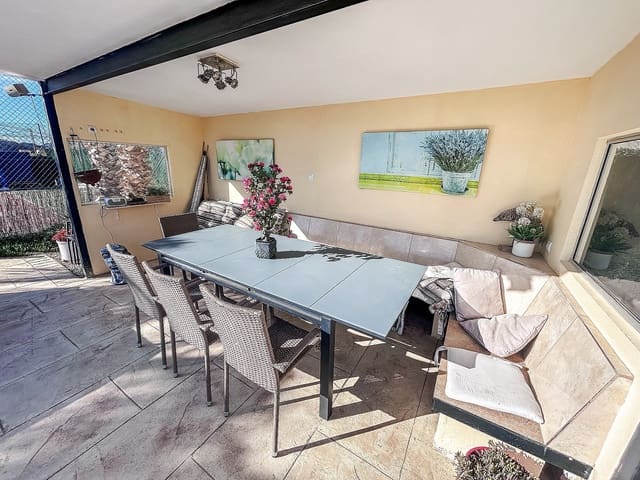 5 bedroom Villa for sale in Jijona / Xixona with pool garage - € 549,000 (Ref: 2502401)