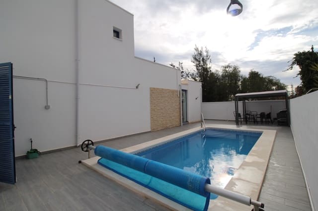 4 bedroom Villa for sale in Fortuna with pool - € 259,900 (Ref: 2502409)