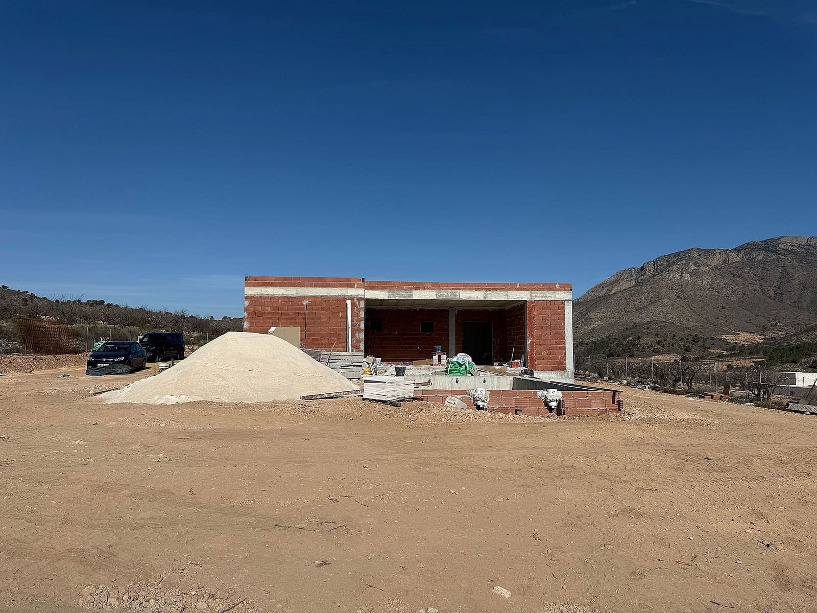 3 soveværelse Villa til salg i El Canton med swimmingpool garage - € 339.995 (Ref: 2583621)