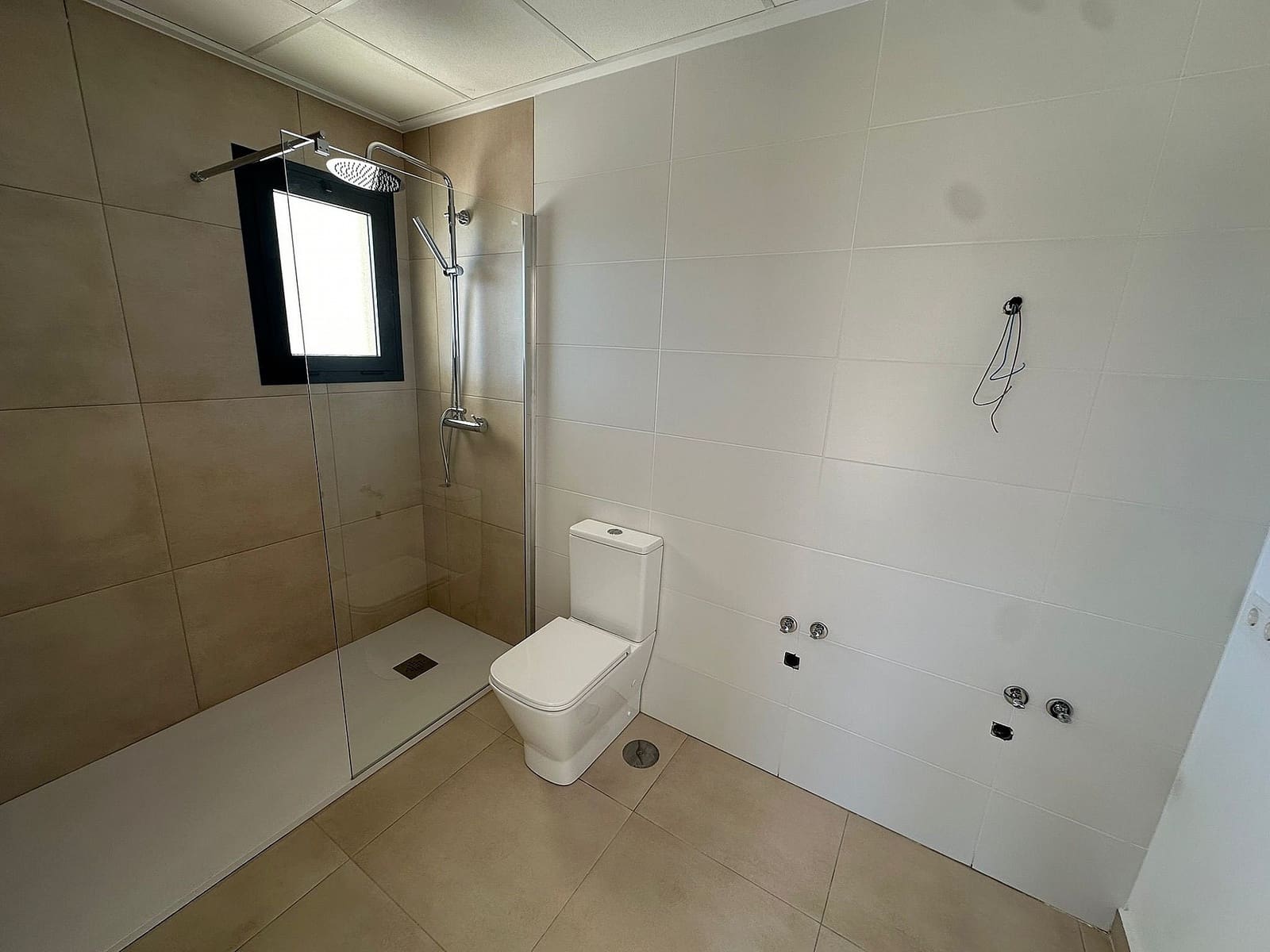 3 soveværelse Villa til salg i El Canton med swimmingpool garage - € 339.995 (Ref: 2583621)