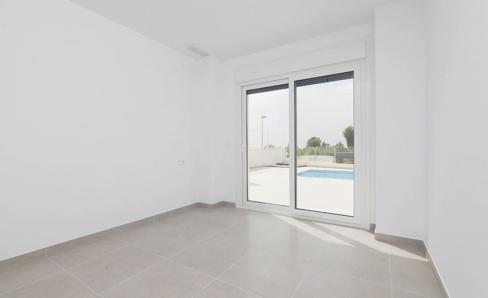 3 bedroom Villa for sale in Polop with pool garage - € 535,700 (Ref: 2655473)