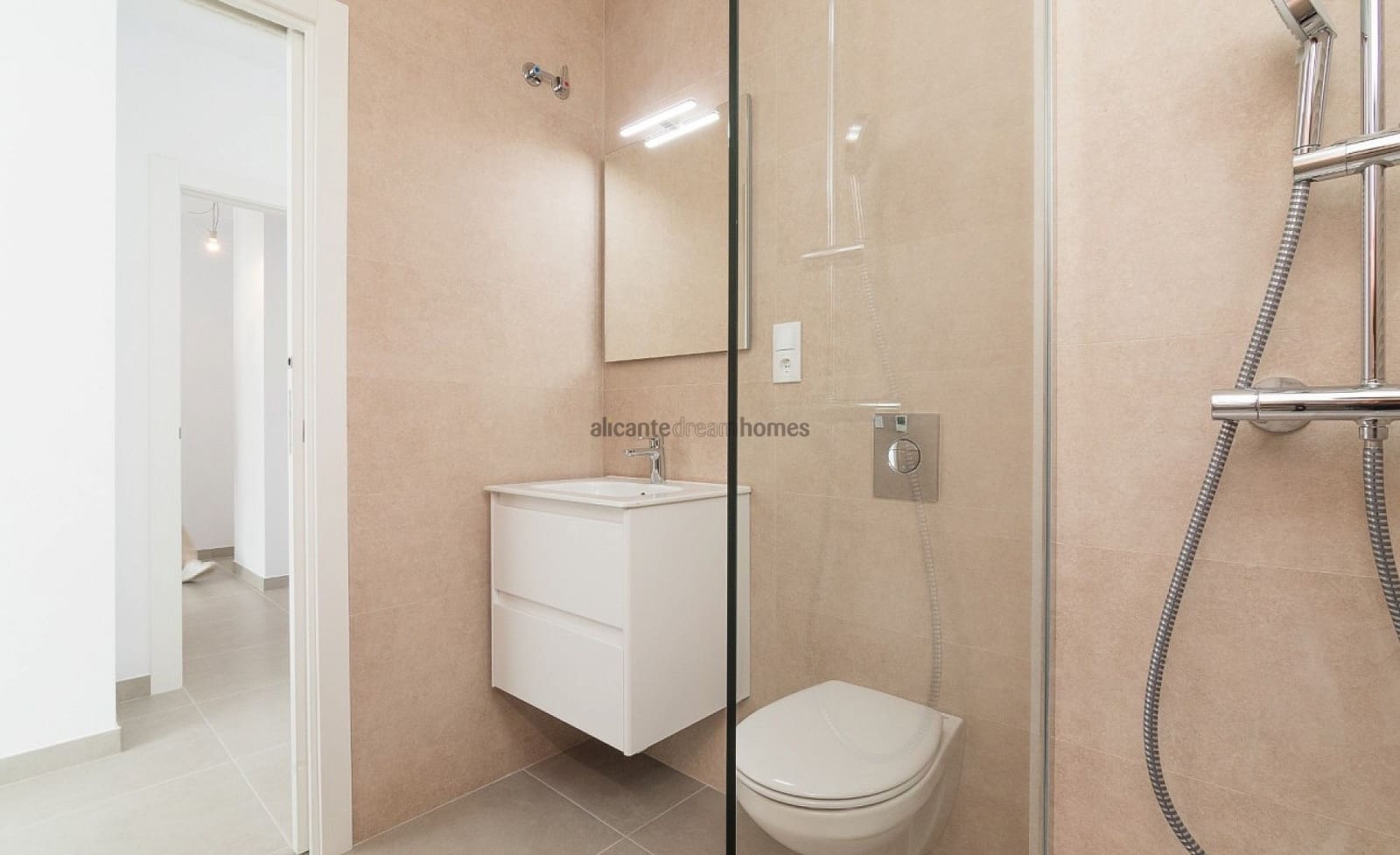 Chalet de 3 habitaciones en Polop en venta con piscina garaje - 535.700 € (Ref: 2655473)