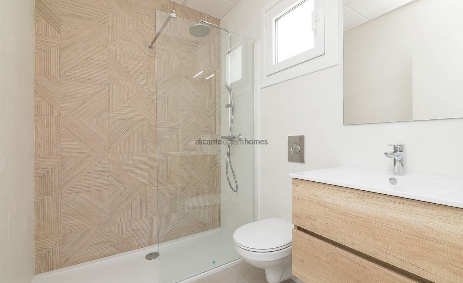 Chalet de 3 habitaciones en Polop en venta con piscina garaje - 535.700 € (Ref: 2655473)