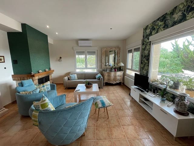 4 soveværelse Villa til salg i Yecla med swimmingpool - € 359.995 (Ref: 3687695)