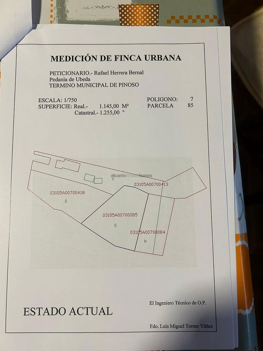 Grunde uden byggetilladelser til salg i Ubeda - € 40.000 (Ref: 3687749)