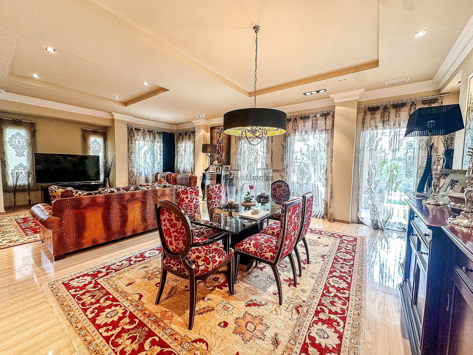 5 Zimmer Villa zu verkaufen in Elda mit Pool Garage - 1.550.000 € (Ref: 3803297)