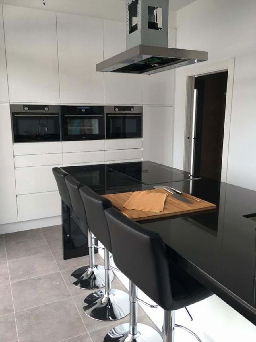 3 soveværelse Villa til salg i Pinoso med garage - € 398.000 (Ref: 3938982)