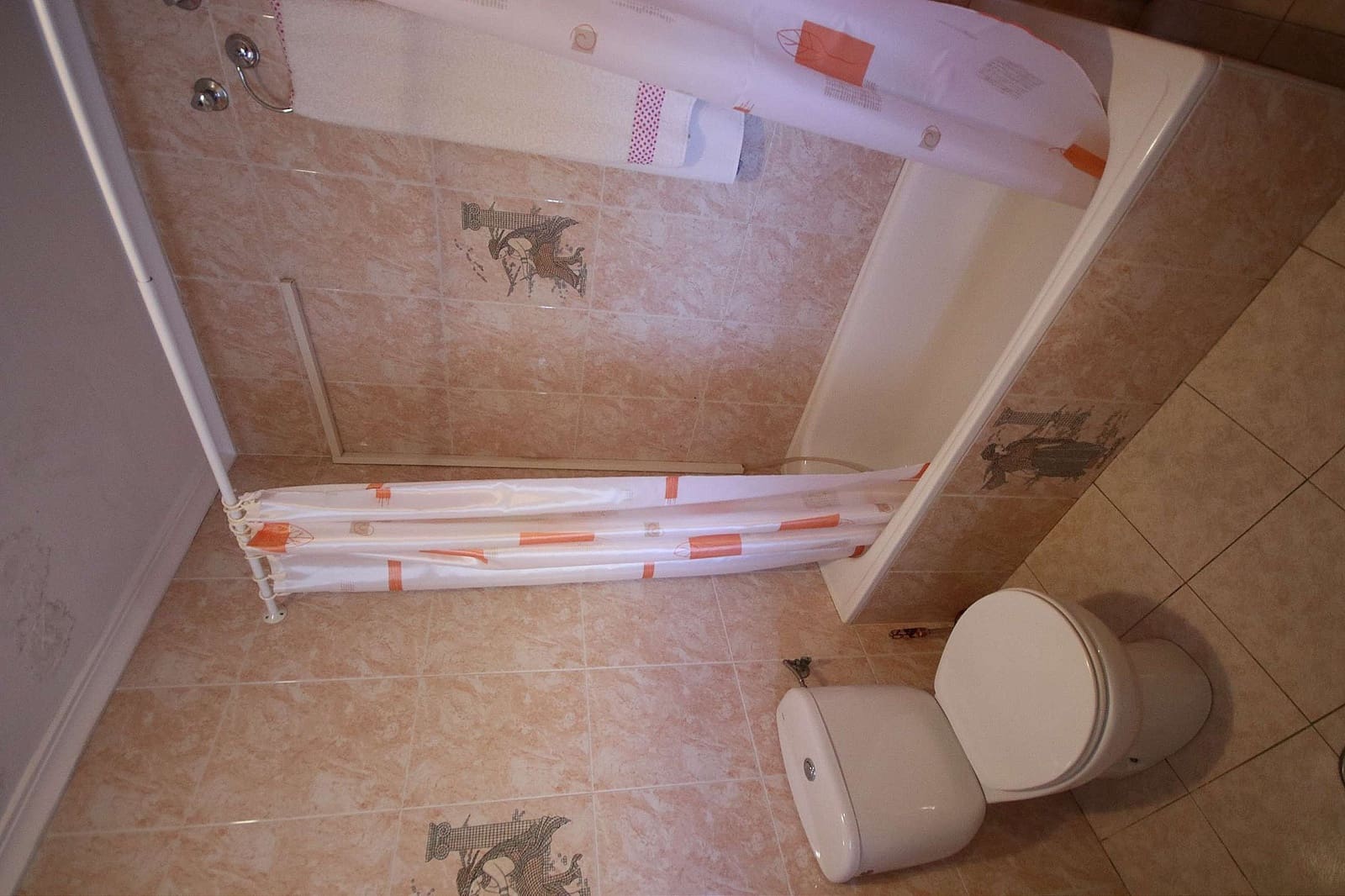 4 soveværelse Erhverv til salg i Monovar / Monover med garage - € 449.995 (Ref: 5018246)