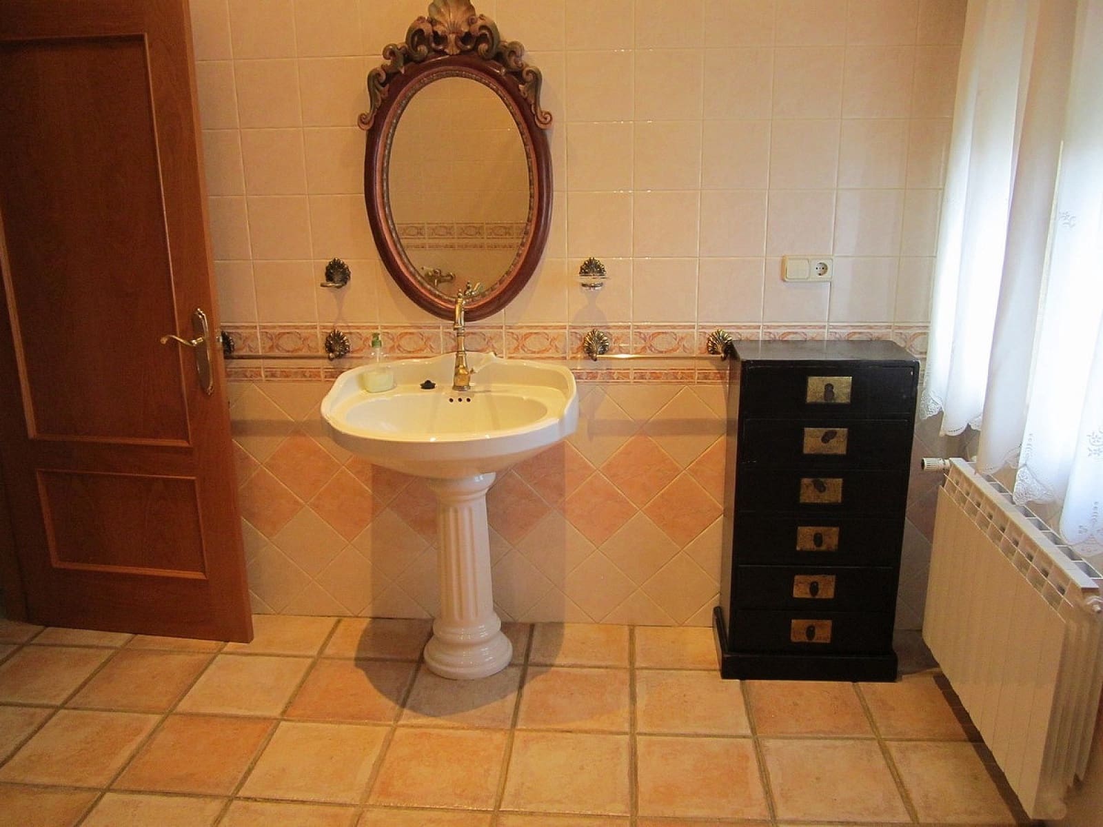 6 sypialnia Willa na sprzedaż w Yecla z basenem - 590 000 € (Ref: 5617457)