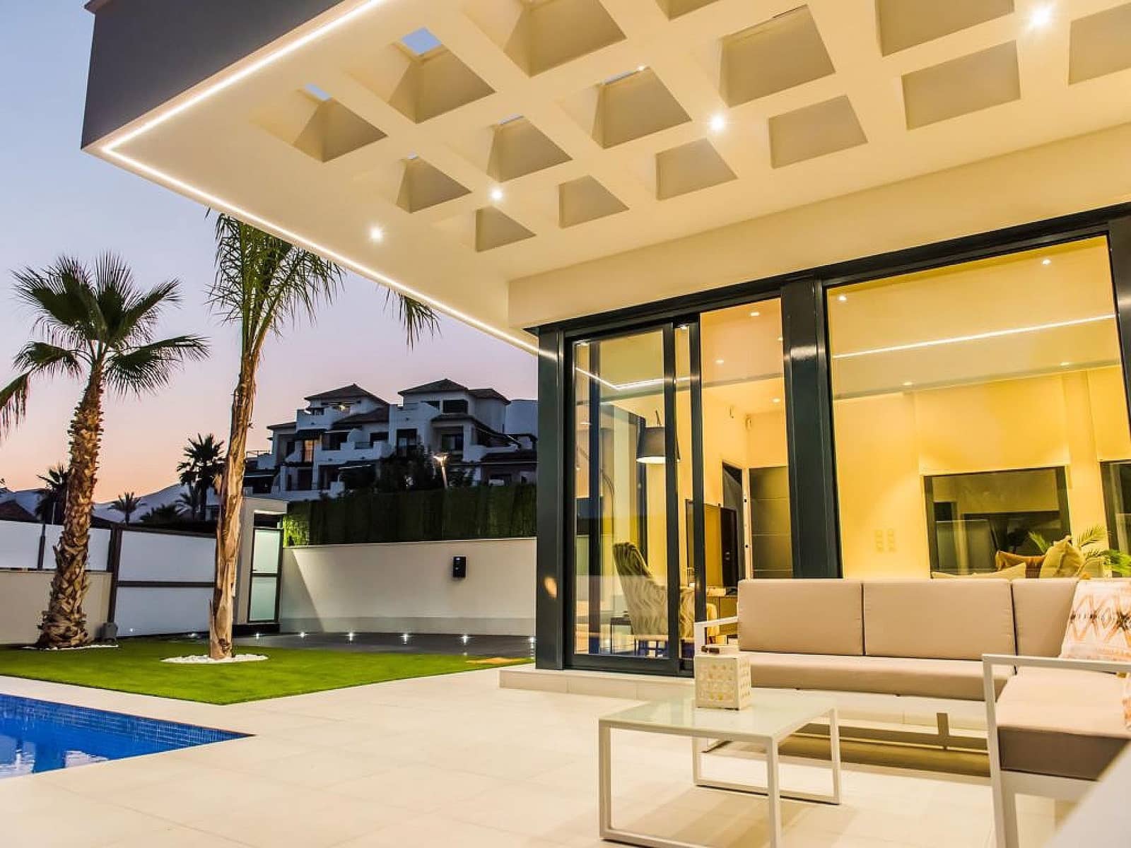 3 sypialnia Willa na sprzedaż w Benidorm z basenem - 850 000 € (Ref: 5860416)