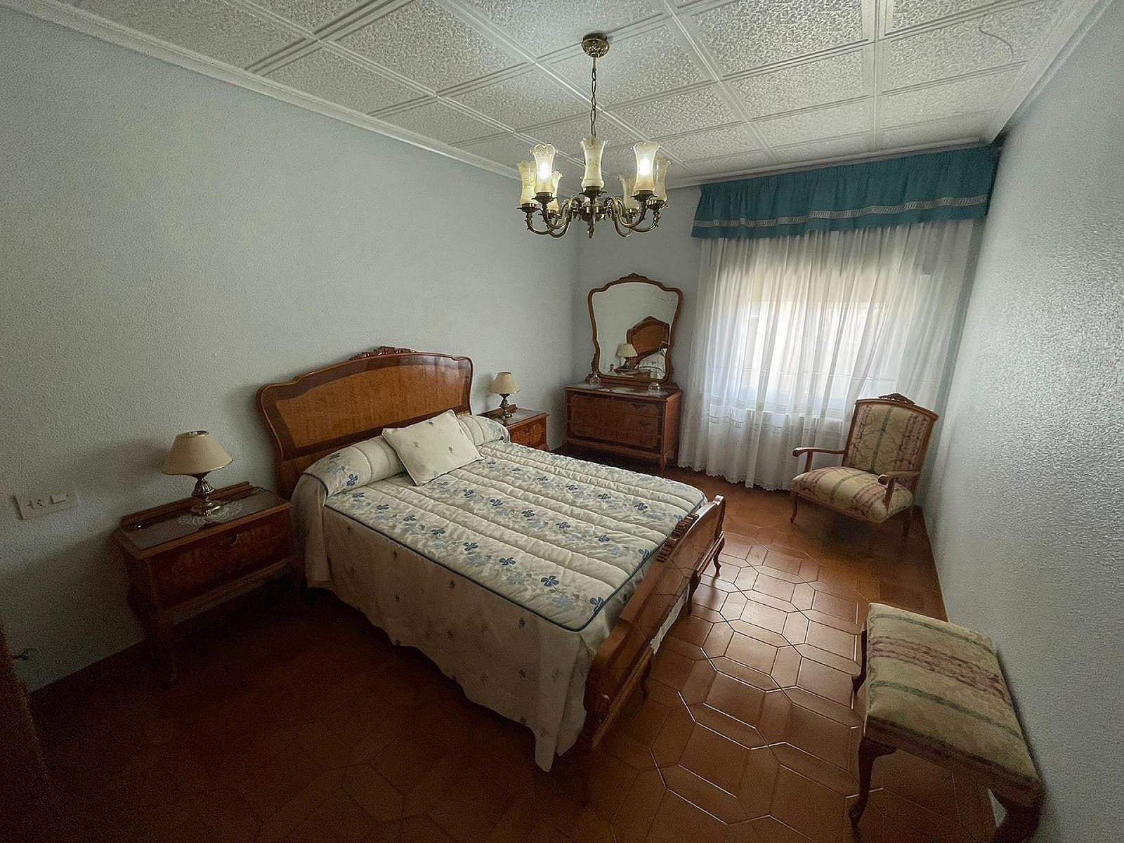 5 slaapkamer Huis te koop in Salinas met garage - € 199.995 (Ref: 7076786)