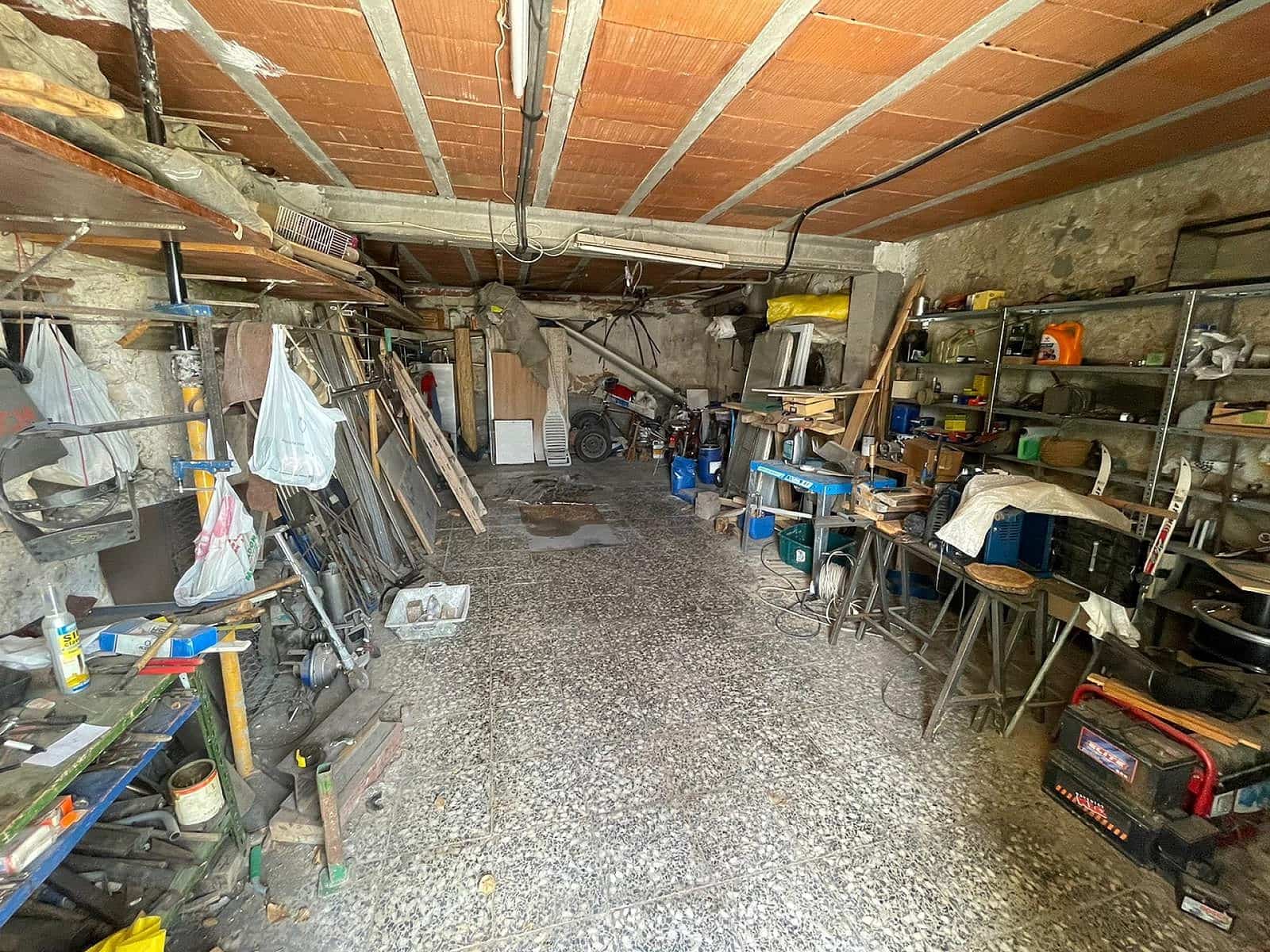 5 slaapkamer Huis te koop in Salinas met garage - € 199.995 (Ref: 7076786)