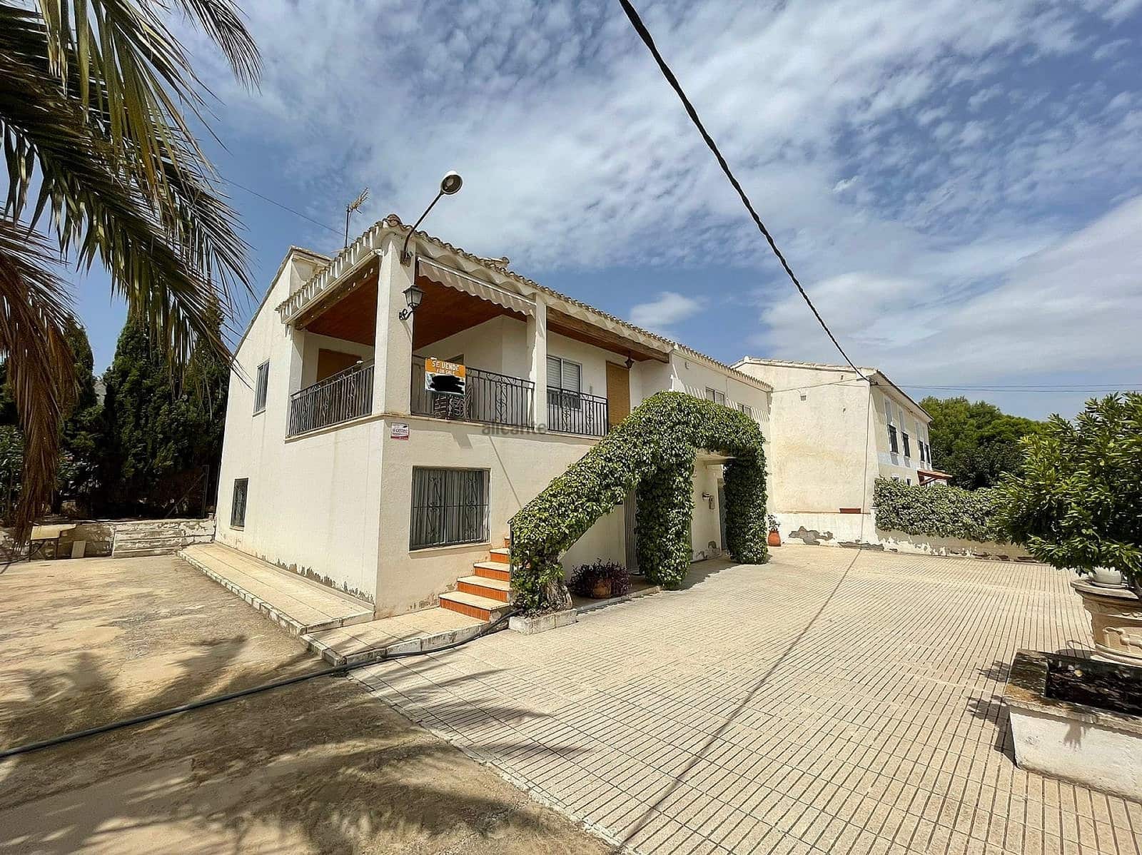 Casa de 5 habitaciones en Salinas en venta con garaje - 199.995 € (Ref: 7076786)
