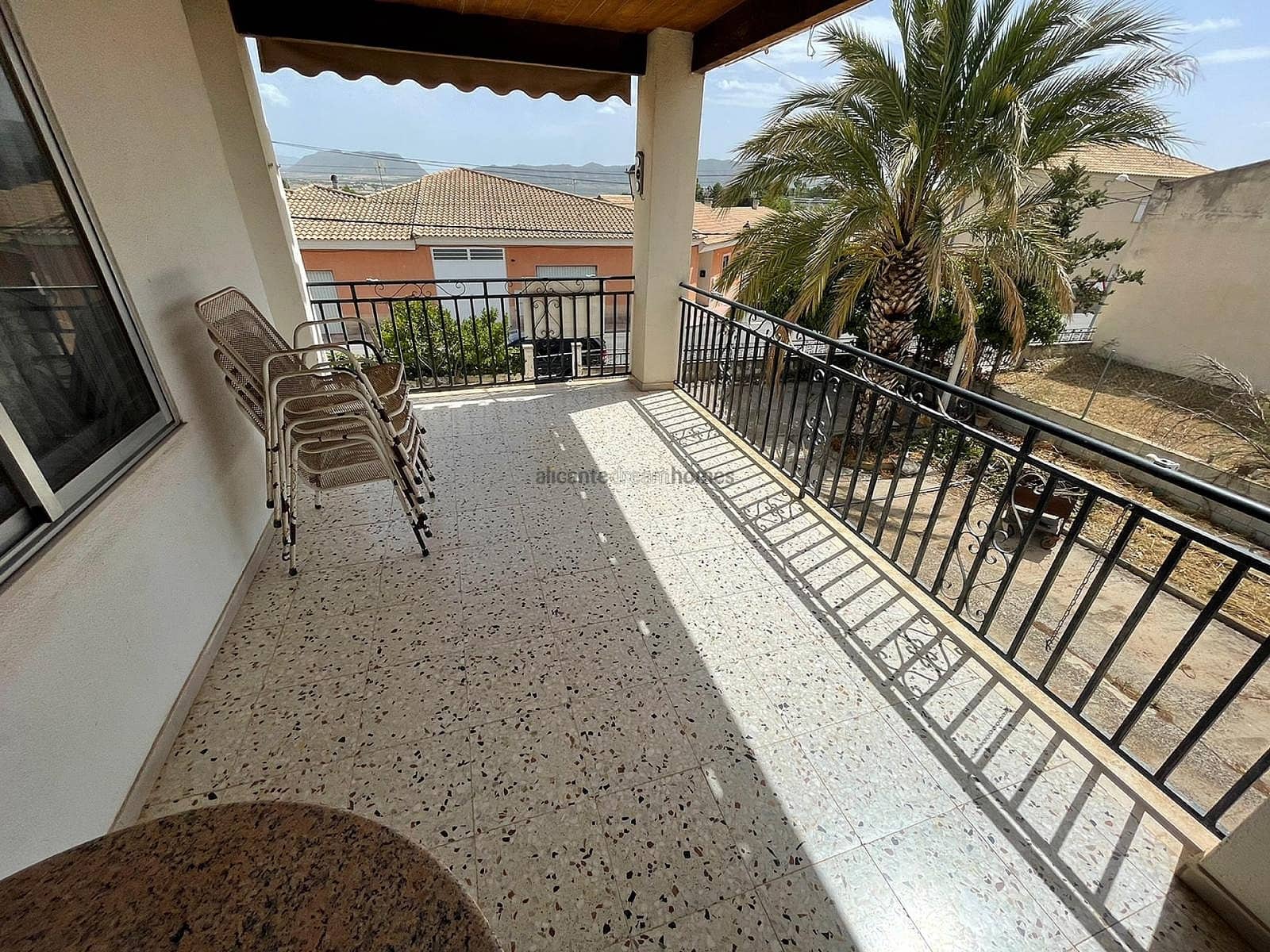 Casa de 5 habitaciones en Salinas en venta con garaje - 199.995 € (Ref: 7076786)