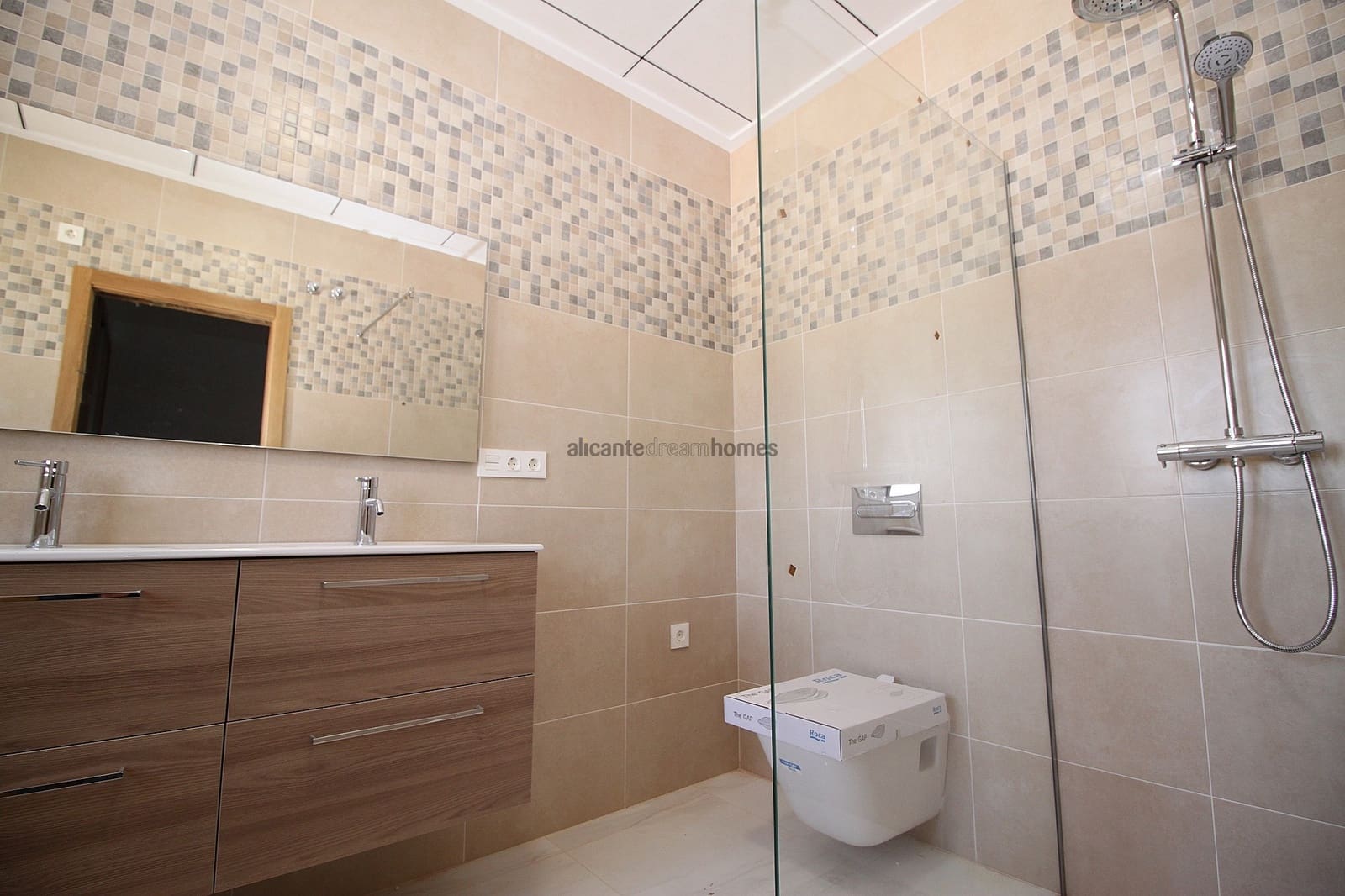 4 quarto Moradia para venda em Pinoso com piscina garagem - 449 000 € (Ref: 7578068)