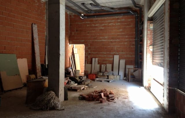 Commercial for sale in Los Montesinos - € 106,000 (Ref: 7793503)