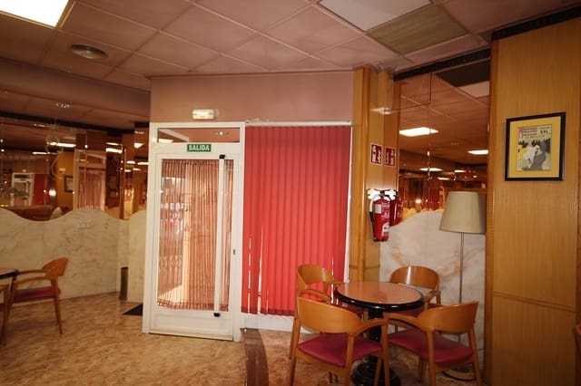 Commerciale in vendita in Onil - 99.995 € (Rif: 7863054)