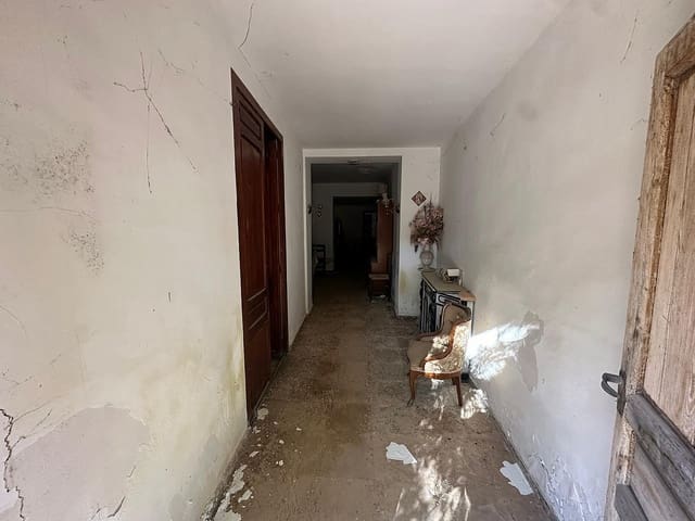 6 soverom Finca/Herregård til salgs i Yecla - € 47 995 (Ref: 7950478)