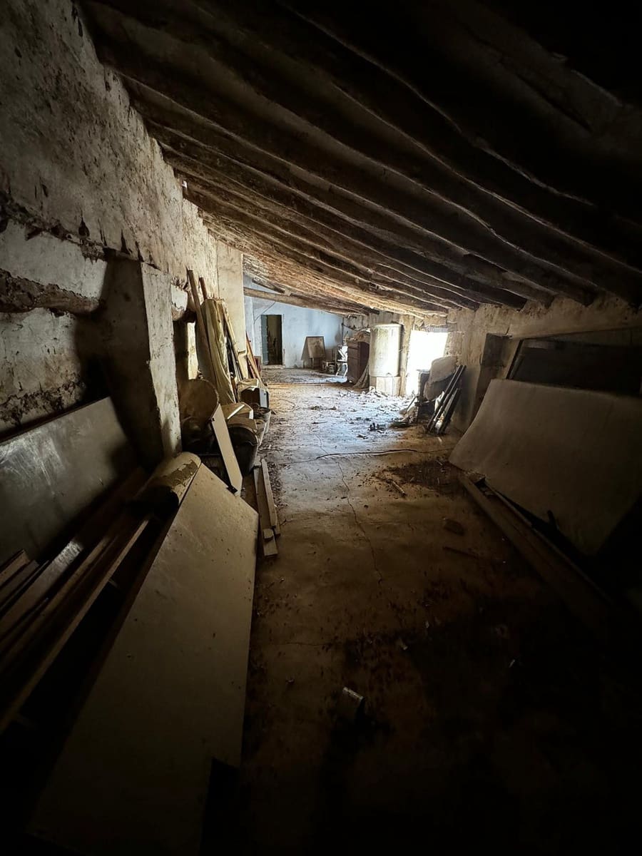 6 soverom Finca/Herregård til salgs i Yecla - € 47 995 (Ref: 7950478)