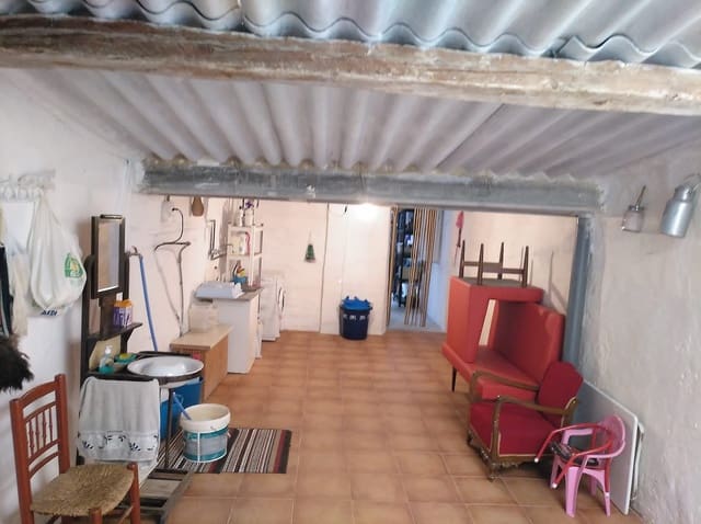 3 soverom Finca/Herregård til salgs i Yecla med garasje - € 75 000 (Ref: 7993747)