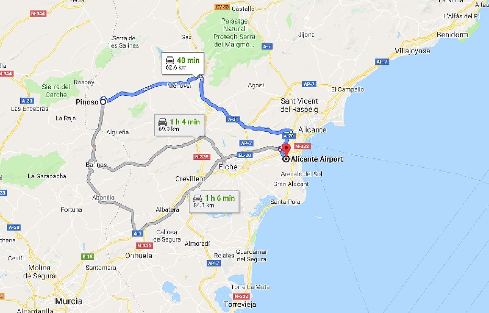 Chalet de 6 habitaciones en Pinoso en venta con garaje - 547.000 € (Ref: 8046058)