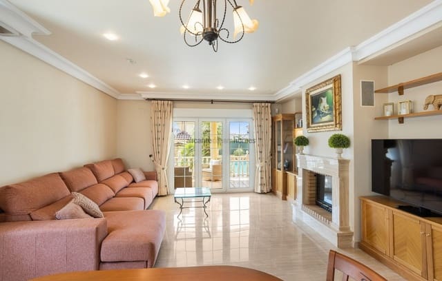 5 sovrum Villa till salu i Los Balcones - Los Altos, Torrevieja med pool garage - 995 000 € (Ref: 8047722)