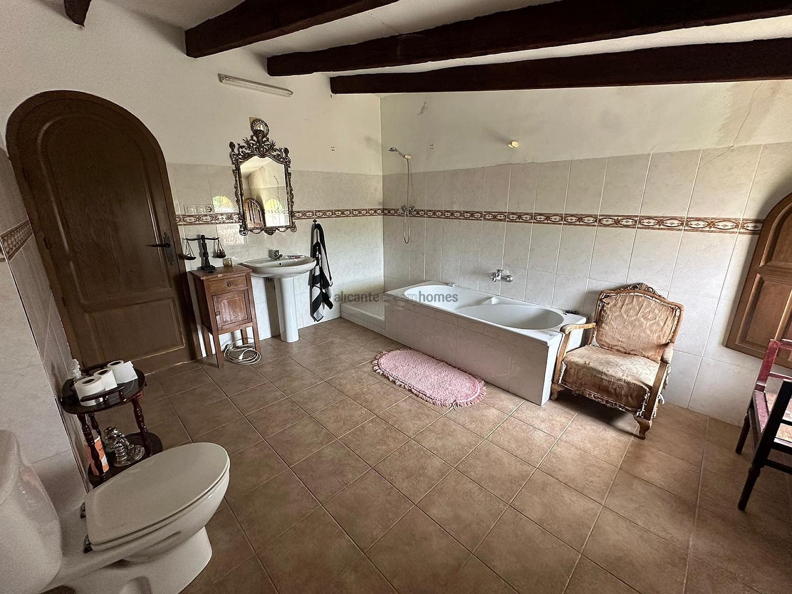 9 Zimmer Finca/Landgut zu verkaufen in Novelda mit Pool Garage - 399.999 € (Ref: 8097150)