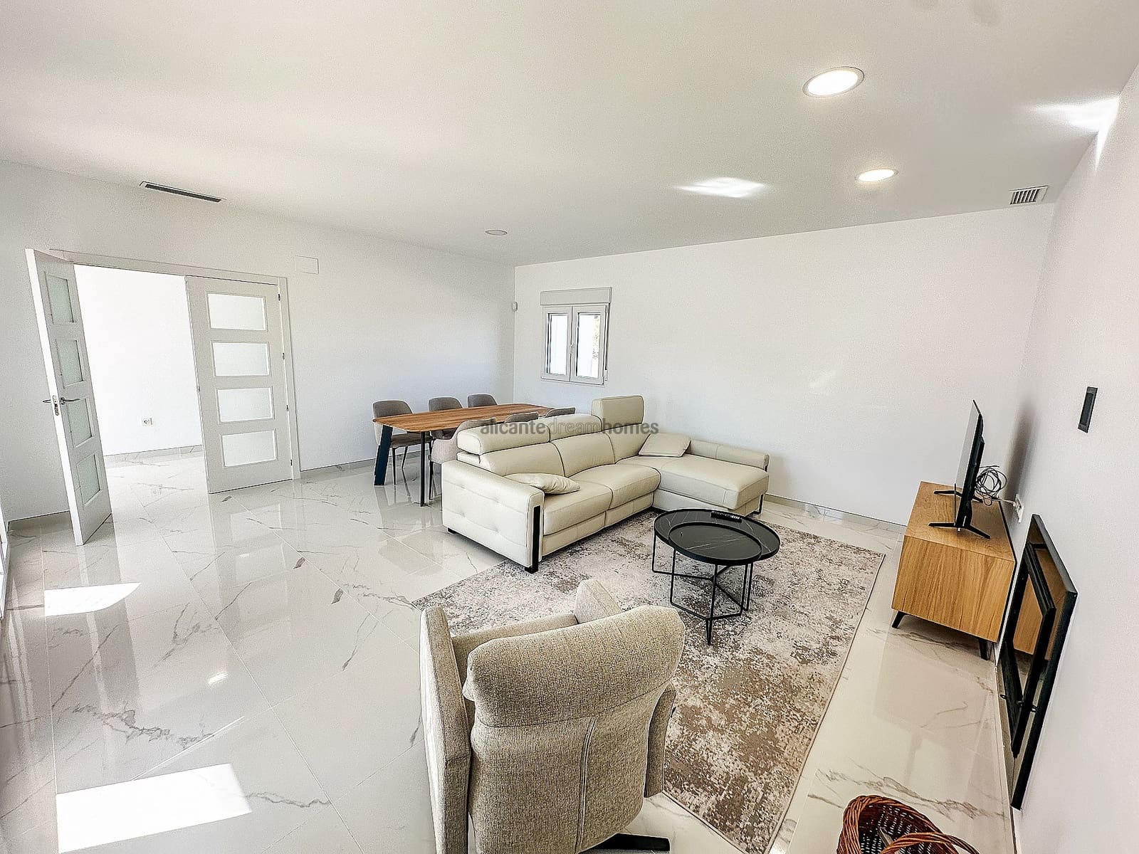 4 quarto Moradia para venda em Pinoso com piscina garagem - 423 000 € (Ref: 8118765)