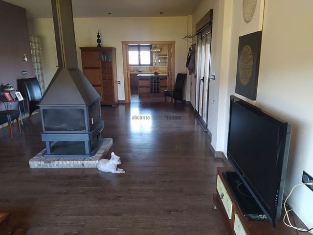 2 makuuhuone Huvila myytävänä paikassa Yecla - 269 000 € (Ref: 8296808)