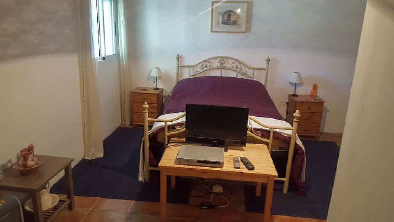 4 makuuhuone Maalaistalo myytävänä paikassa La Romana mukana uima-altaan - 199 000 € (Ref: 8321195)