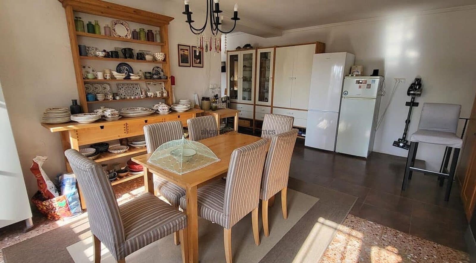 4 makuuhuone Maalaistalo myytävänä paikassa La Romana mukana uima-altaan - 199 000 € (Ref: 8321195)