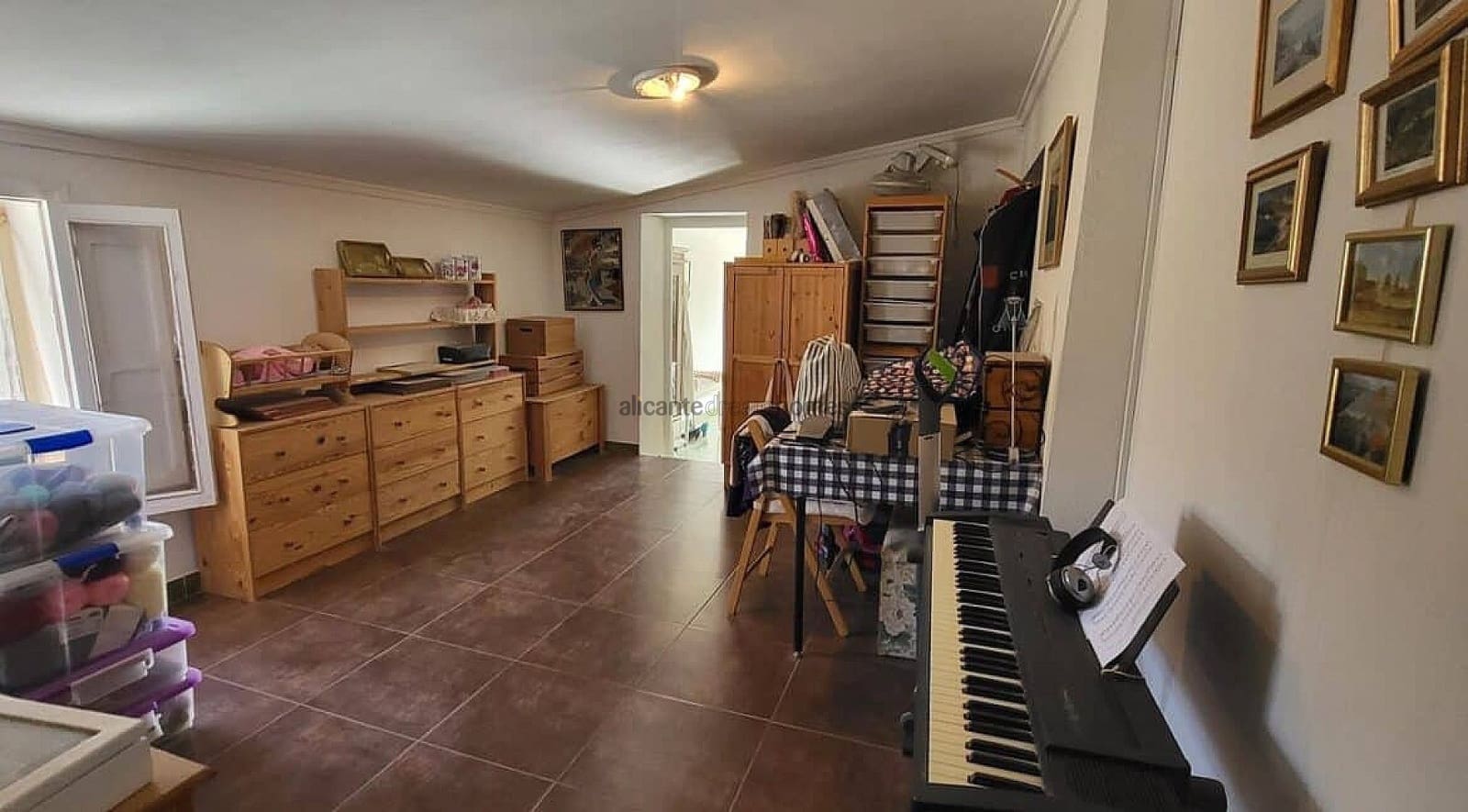 4 makuuhuone Maalaistalo myytävänä paikassa La Romana mukana uima-altaan - 199 000 € (Ref: 8321195)