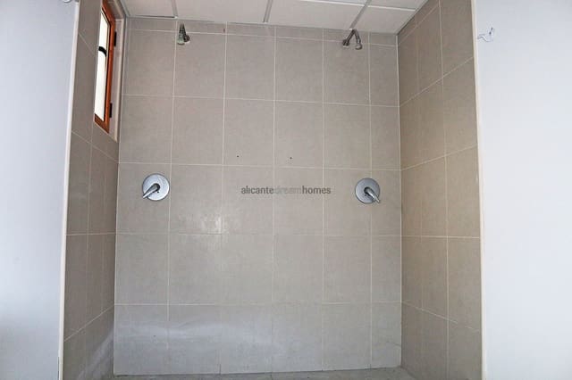 Erhverv til salg i Pinoso - € 320.000 (Ref: 8325152)