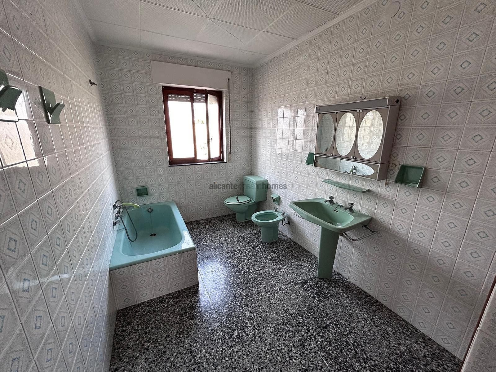 6 sypialnia Willa na sprzedaż w Monovar / Monover - 260 000 € (Ref: 8453943)