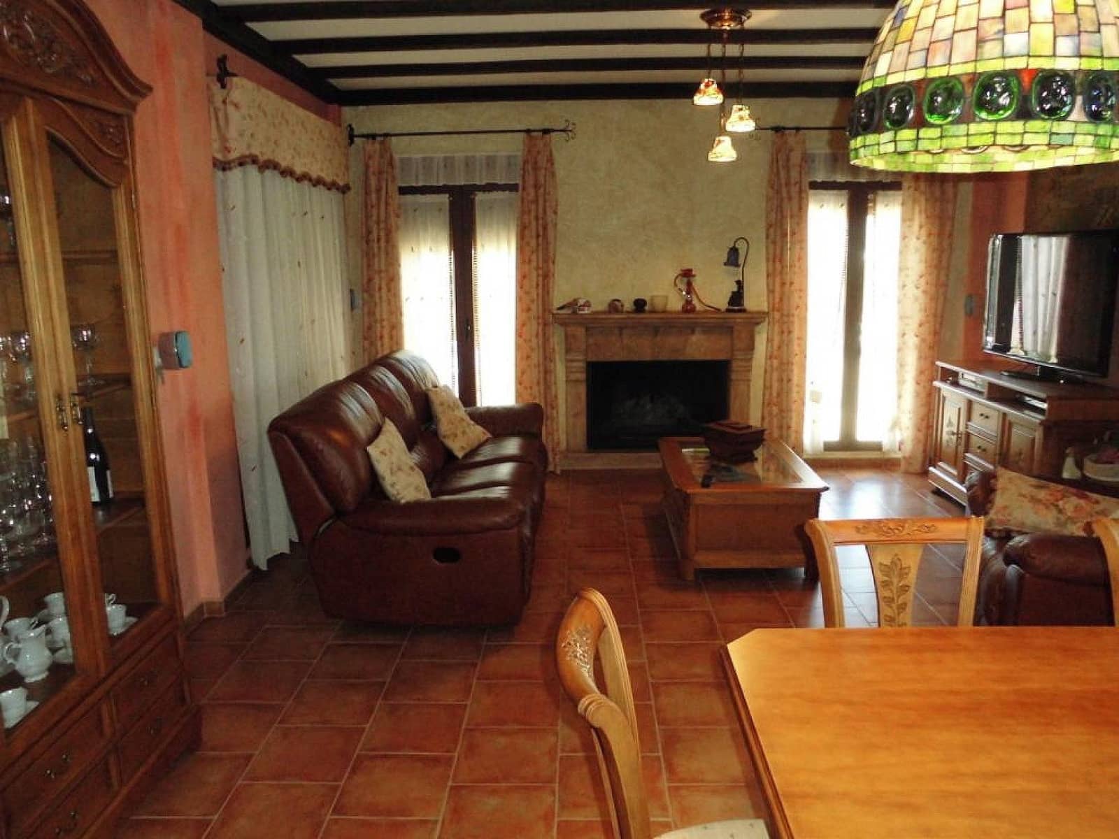 3 bedroom Villa for sale in Pinoso with pool - € 450,000 (Ref: 8480585)