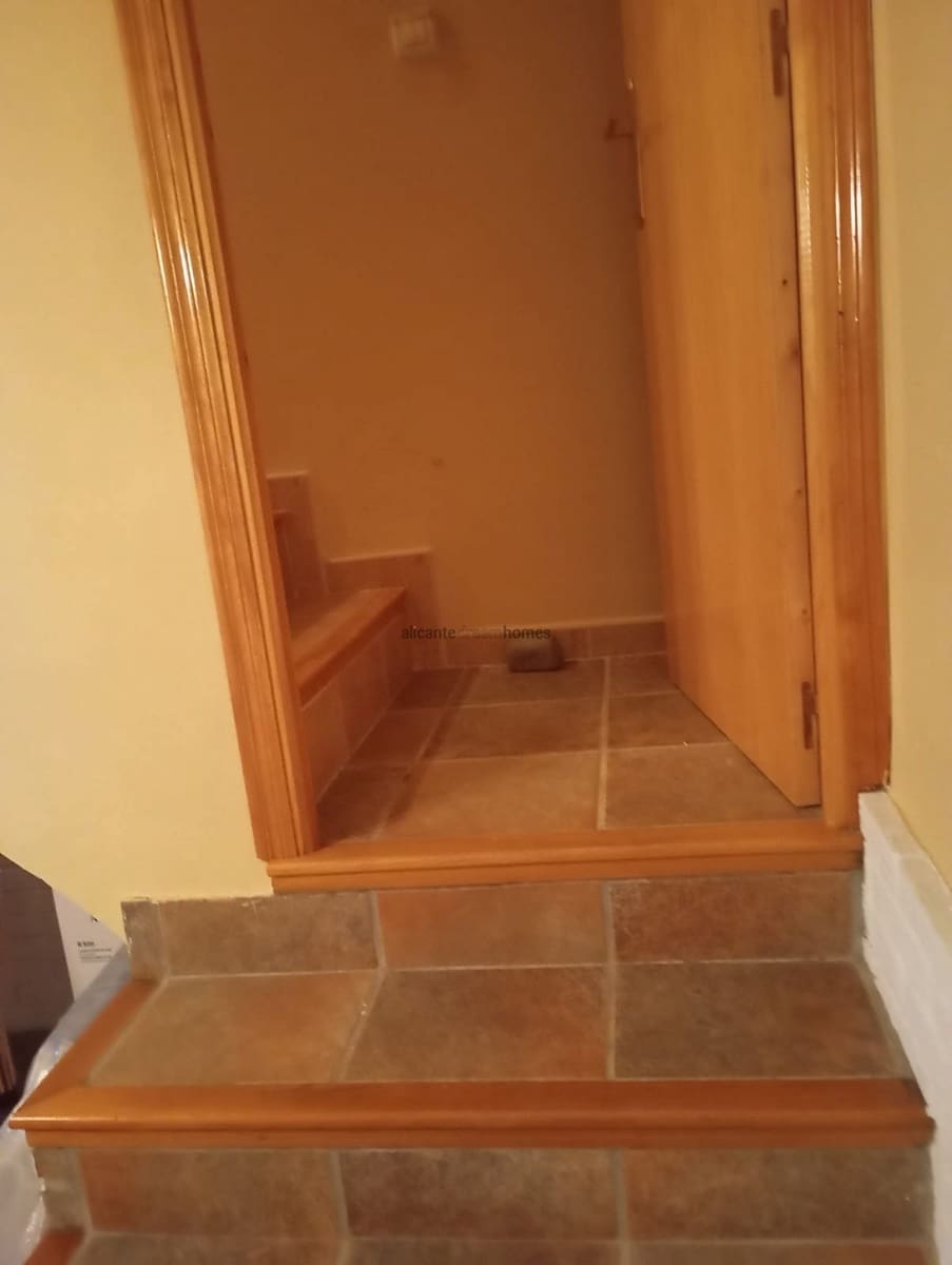 3 bedroom Finca/Country House for sale in Yecla with pool garage - € 315,000 (Ref: 8497589)